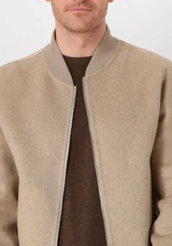 beige alter ego jack mick