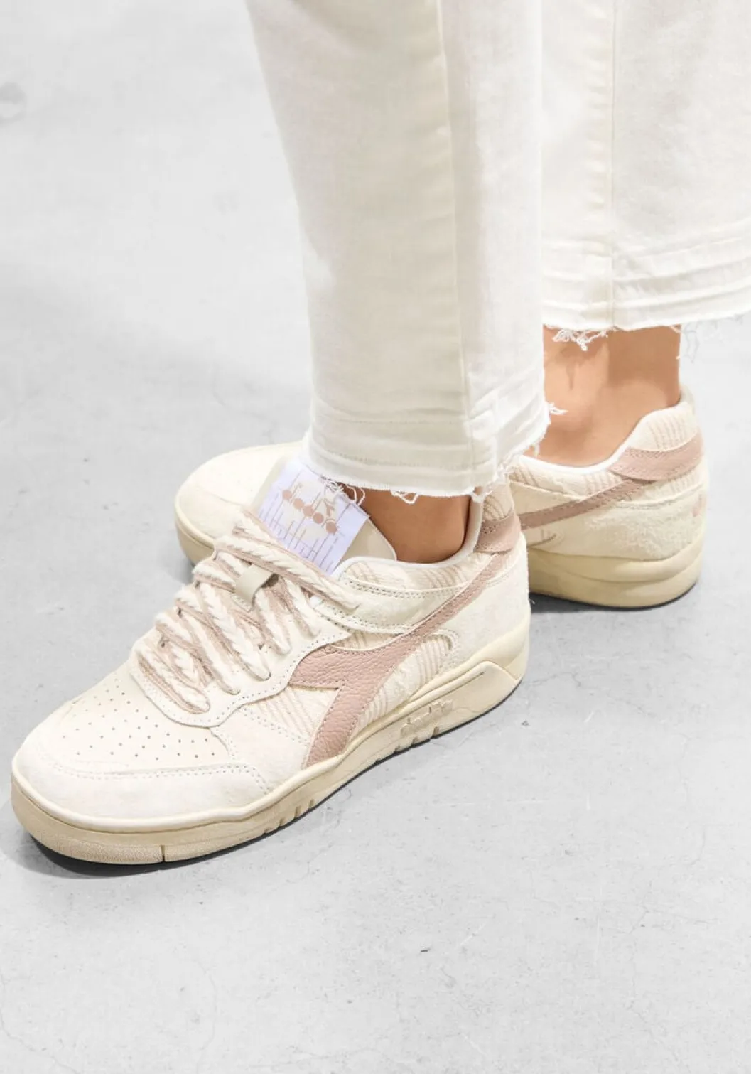 beige diadora heritage lage sneakers b.560 boho
