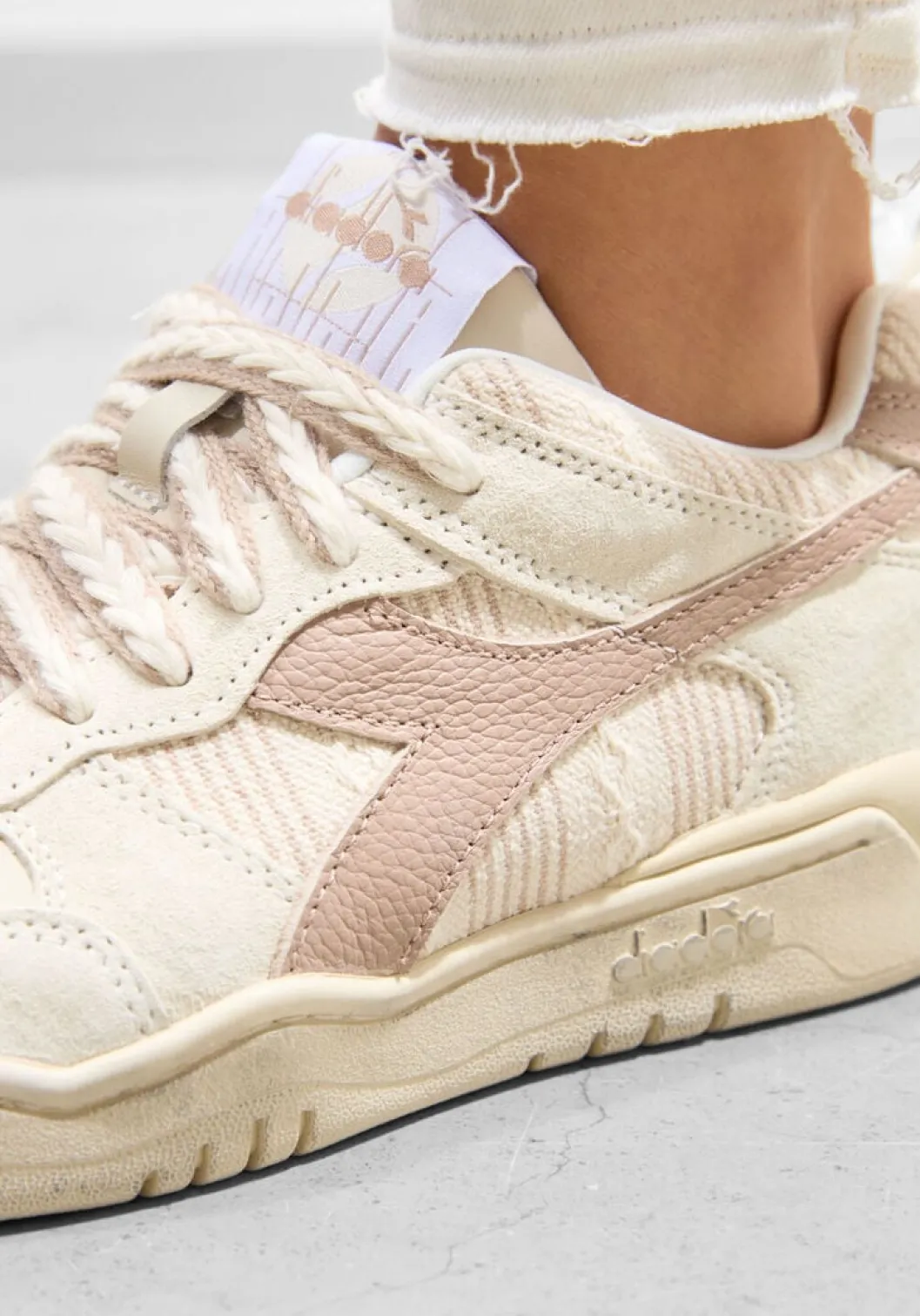 beige diadora heritage lage sneakers b.560 boho