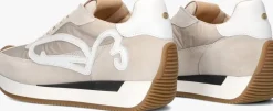 beige fred de la bretoniere lage sneakers yentl sign