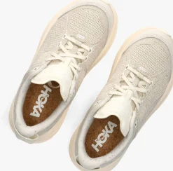 beige hoka lage sneakers clifton one9 d