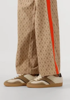 beige nubikk lage sneakers ray owen studs