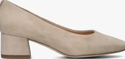 beige peter kaiser pumps 72341