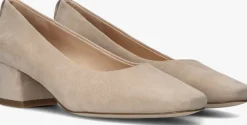 beige peter kaiser pumps 72341