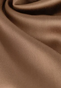 beige second female maxirok ermine skirt