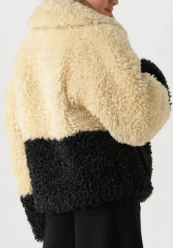 beige stand studio teddy jas jubel jacket