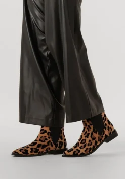 beige stefano lauran chelsea boots pe2061