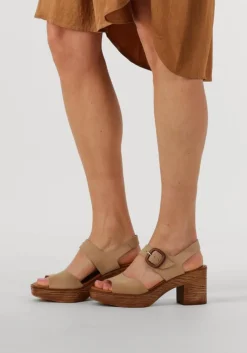 beige stefano lauran sandalen met hak 930