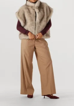 bordeaux second female vest matima t-neck tee