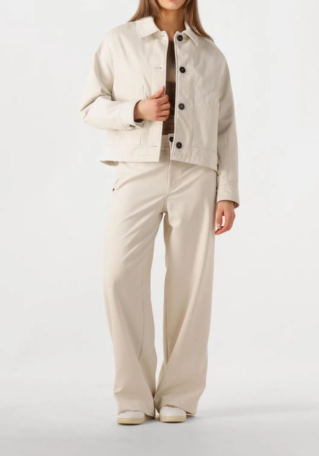 bruine closed top crewneck shortsleeve