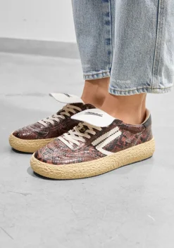 bruine puraai lage sneakers 4.05 polly tab