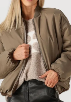 bruine studio ar faux fur jas etta