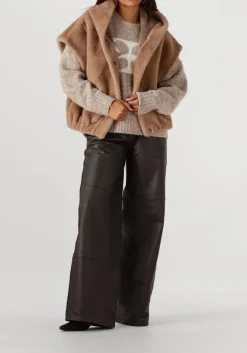 bruine studio ar faux fur jas olena