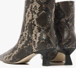 bruine via vai enkellaarsjes suzy franky