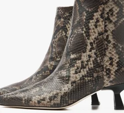 bruine via vai enkellaarsjes suzy franky