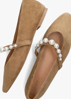 camel toral ballerina's perla
