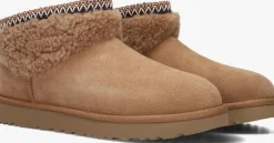 cognac ugg vachtlaarzen classic ultra mini maxi curly