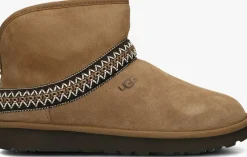 cognac ugg vachtlaarzen classic mini crescent
