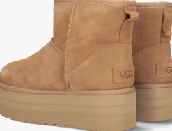 cognac ugg vachtlaarzen w classic mini platform