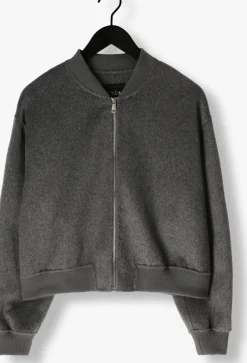 donkergrijze studio ar jack nina