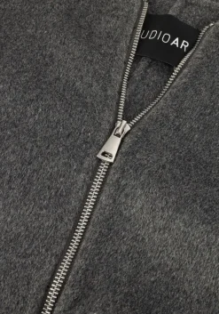 donkergrijze studio ar jack nina