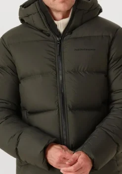 donkergroene peak performance gewatteerde jas m rivel down jacket