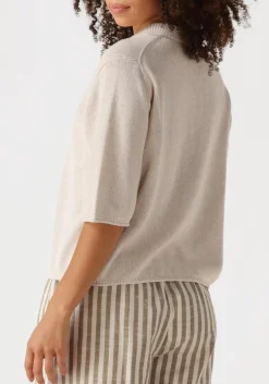 ecru knit-ted vest yoshi