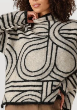 gebroken wit second female trui signa knit t-neck