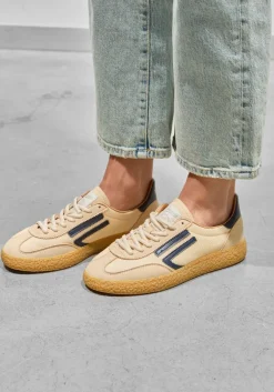 gele puraai lage sneakers 6.01 xs