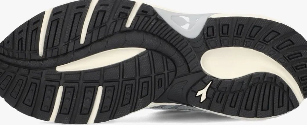 grijze diadora sneakers mythos star