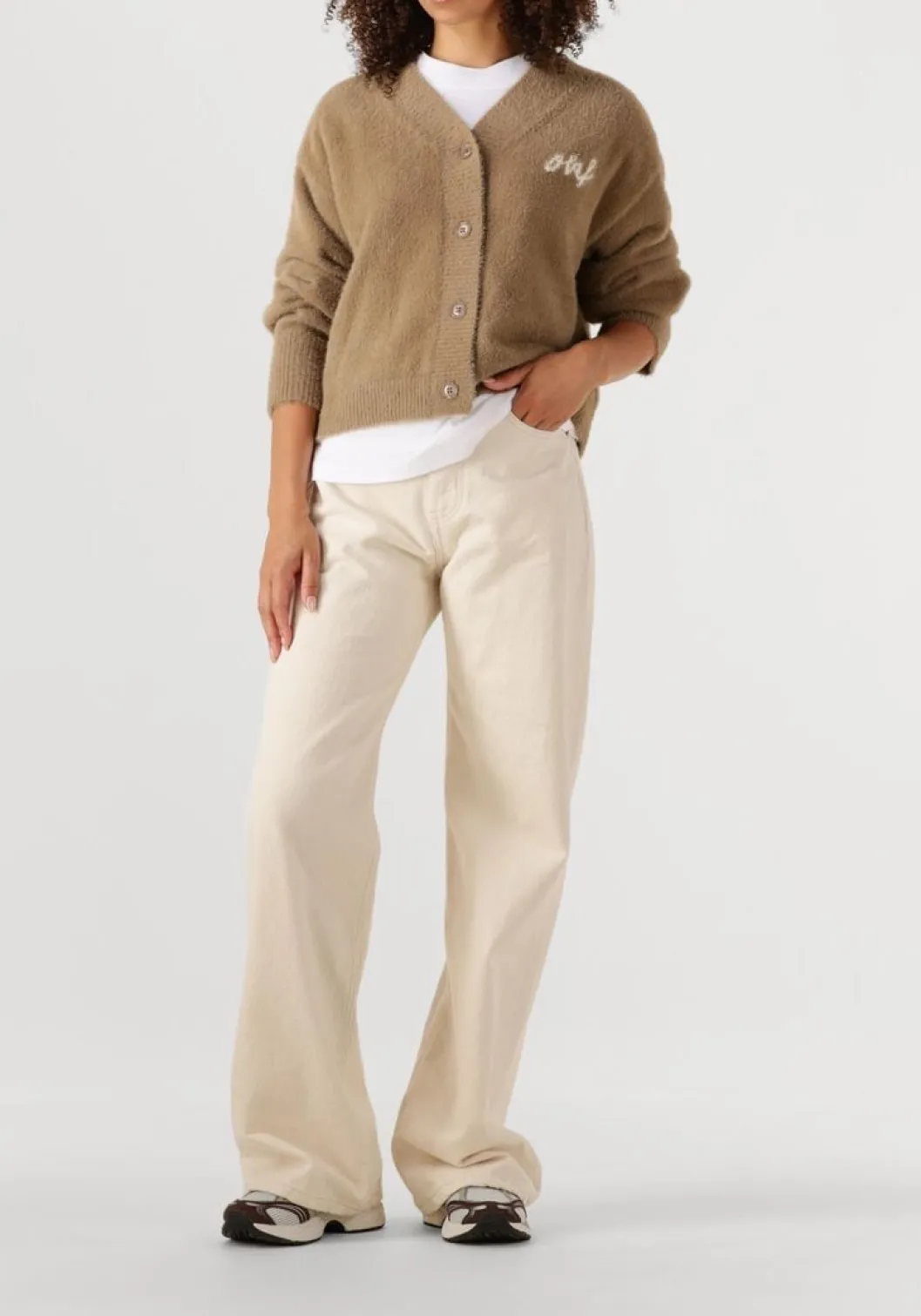 grijze etonic lage sneakers kendari jupiter