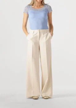 lichtblauwe rosemunde top beatha capsleeve