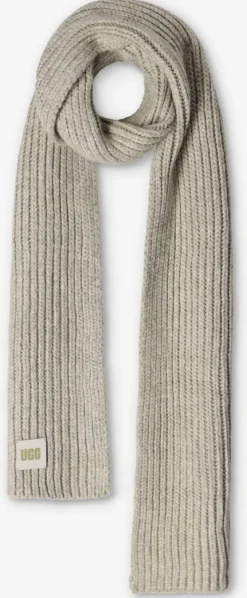 lichtgrijze ugg muts chunky rib beanie knit pom set