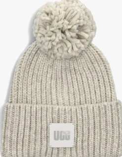 lichtgrijze ugg muts chunky rib knit beanie w pom