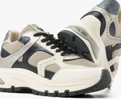 multi via vai lage sneakers liz curtis