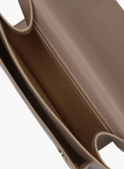 taupe janice schoudertas bill