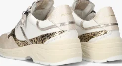 witte piedi nudi lage sneakers kara 02.11