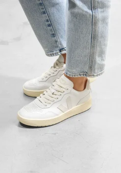 witte veja lage sneakers v-90