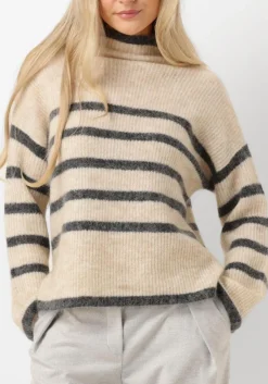 zand second female trui ovalis knit t-neck