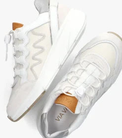 zand via vai lage sneakers vic naya