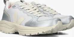 zilverkleurig veja lage sneakers venturi ii