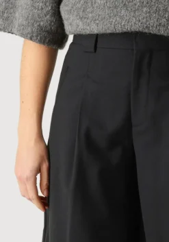 zwarte closed wijde broek wendlyn