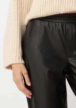 zwarte dante6 chino geza faux leather chino