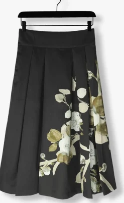 zwarte dea kudibal midirok albis