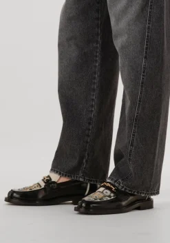 zwarte filling pieces loafers loafer speaker wall