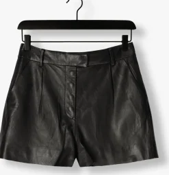 zwarte studio ar shorts sofie